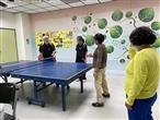 桌球體驗：學員互相練習桌球運動